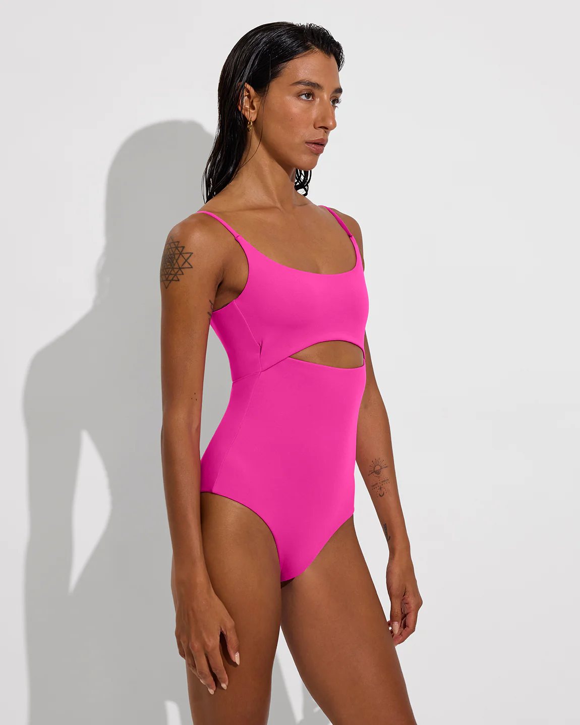 Peak Suit - Hot - Image 3